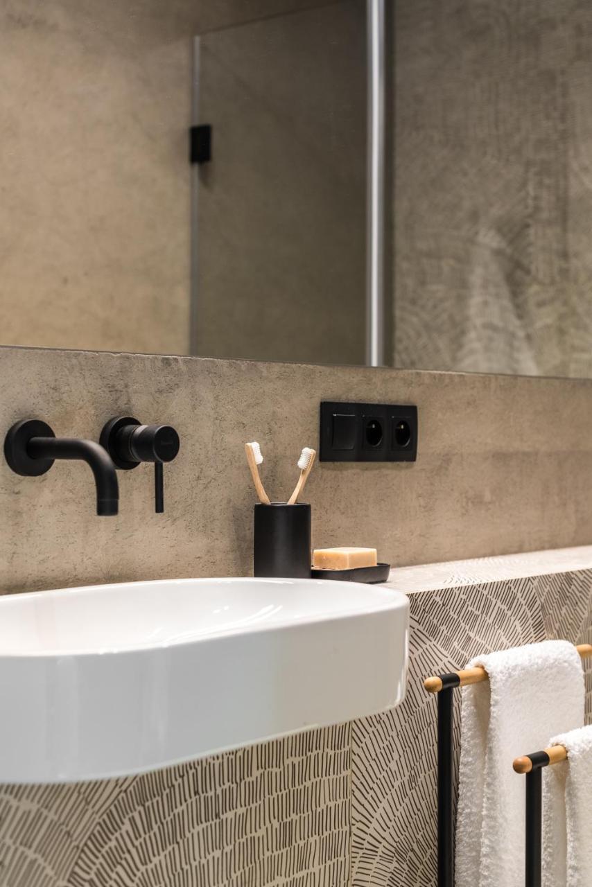Academia Apartments Краков Экстерьер фото